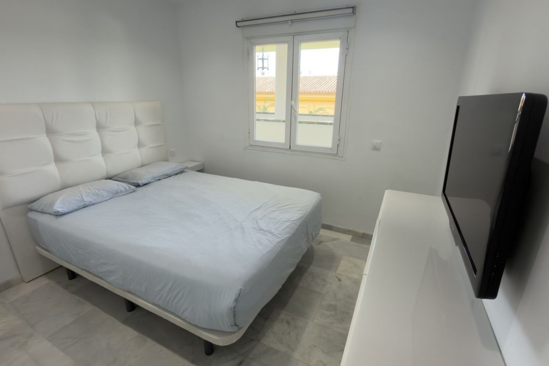 Resale - apartment - Marbella - Puerto Banús