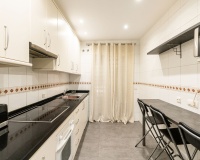 Resale - apartment - Marbella - Puerto Banús