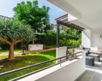 Resale - apartment - Marbella - Puerto Banús