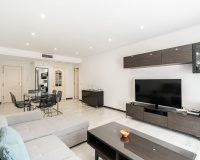 Resale - apartment - Marbella - Puerto Banús