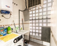 Resale - apartment - Marbella - Puerto Banús