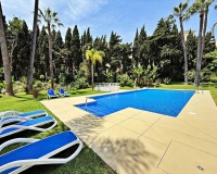 Resale - apartment - Marbella - Puerto Banús