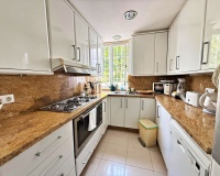 Resale - apartment - Marbella - Puerto Banús