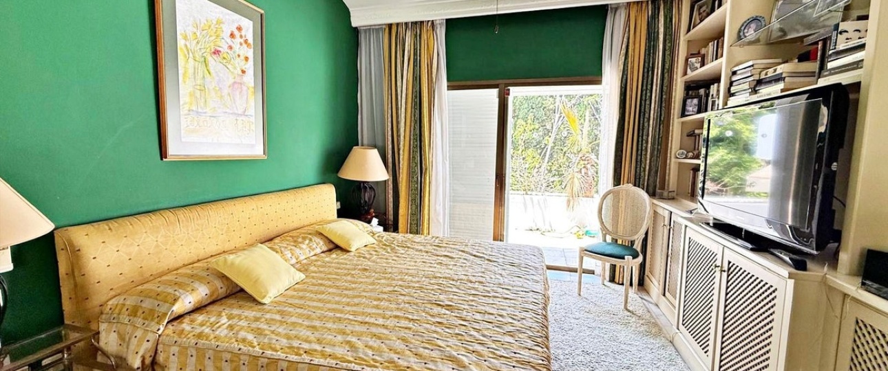 Resale - apartment - Marbella - Puerto Banús