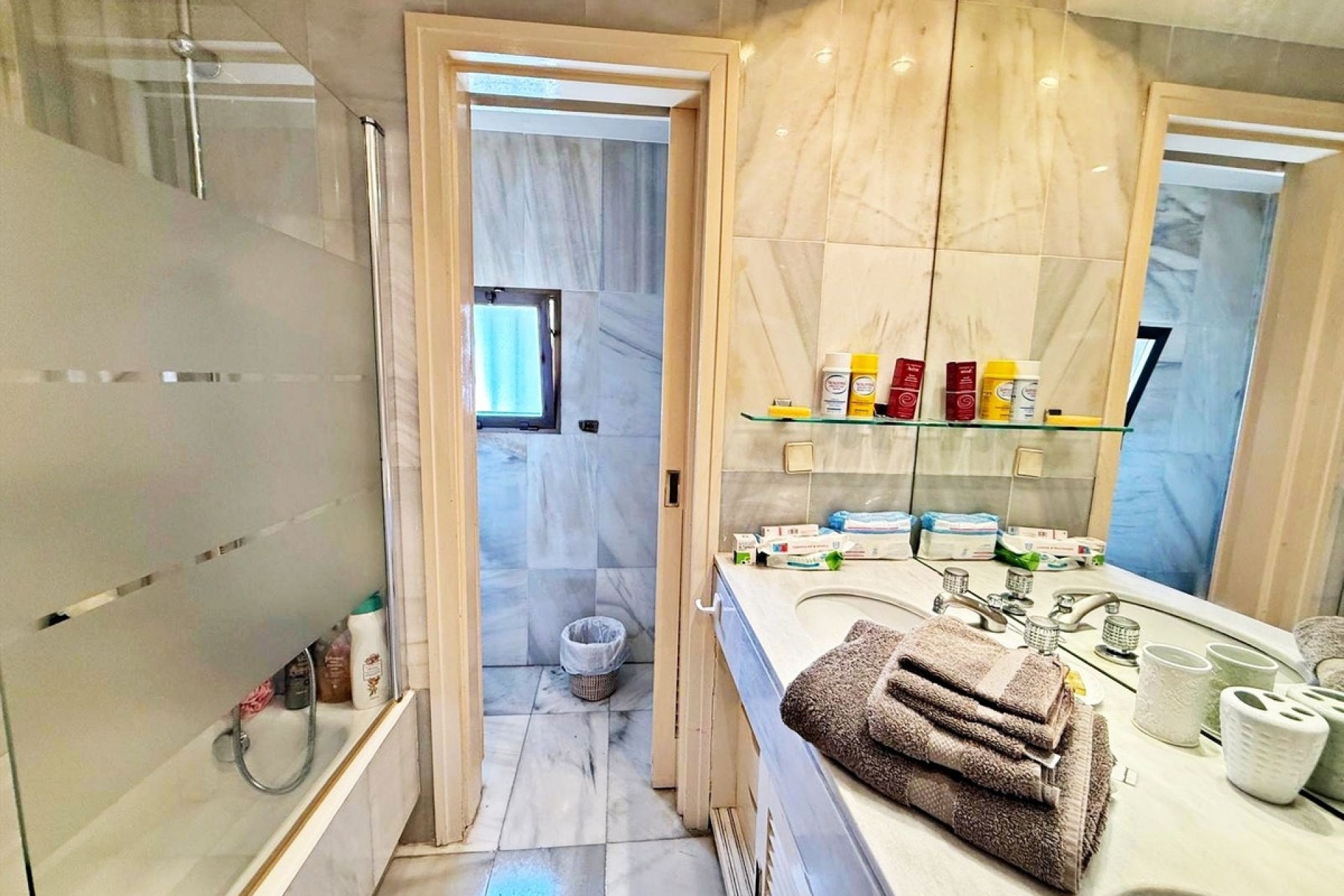 Resale - apartment - Marbella - Puerto Banús