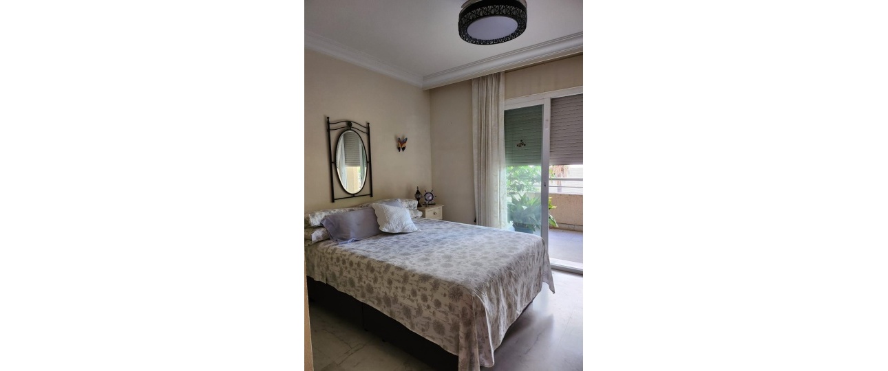 Resale - apartment - Marbella - Puerto Banús