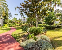 Resale - apartment - Marbella - Puerto Banús