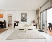 Resale - apartment - Marbella - Puerto Banús