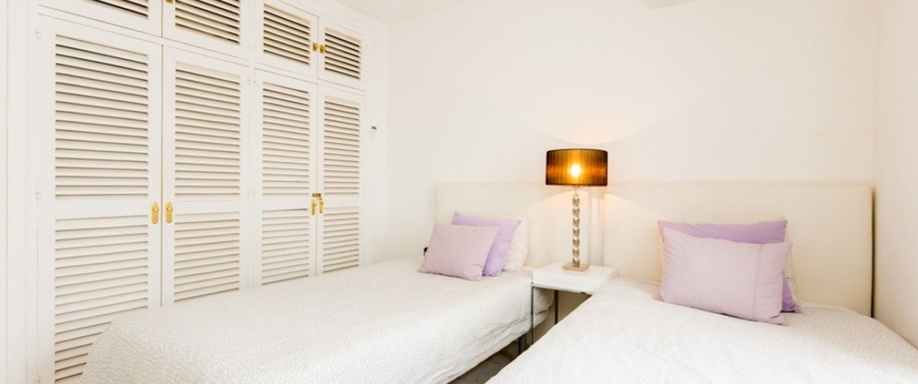 Resale - apartment - Marbella - Puerto Banús