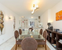 Resale - apartment - Marbella - Puerto Banús