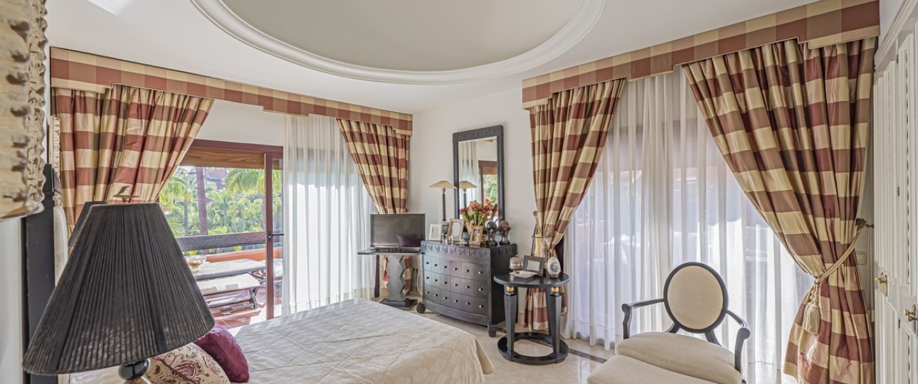 Resale - apartment - Marbella - Puerto Banús