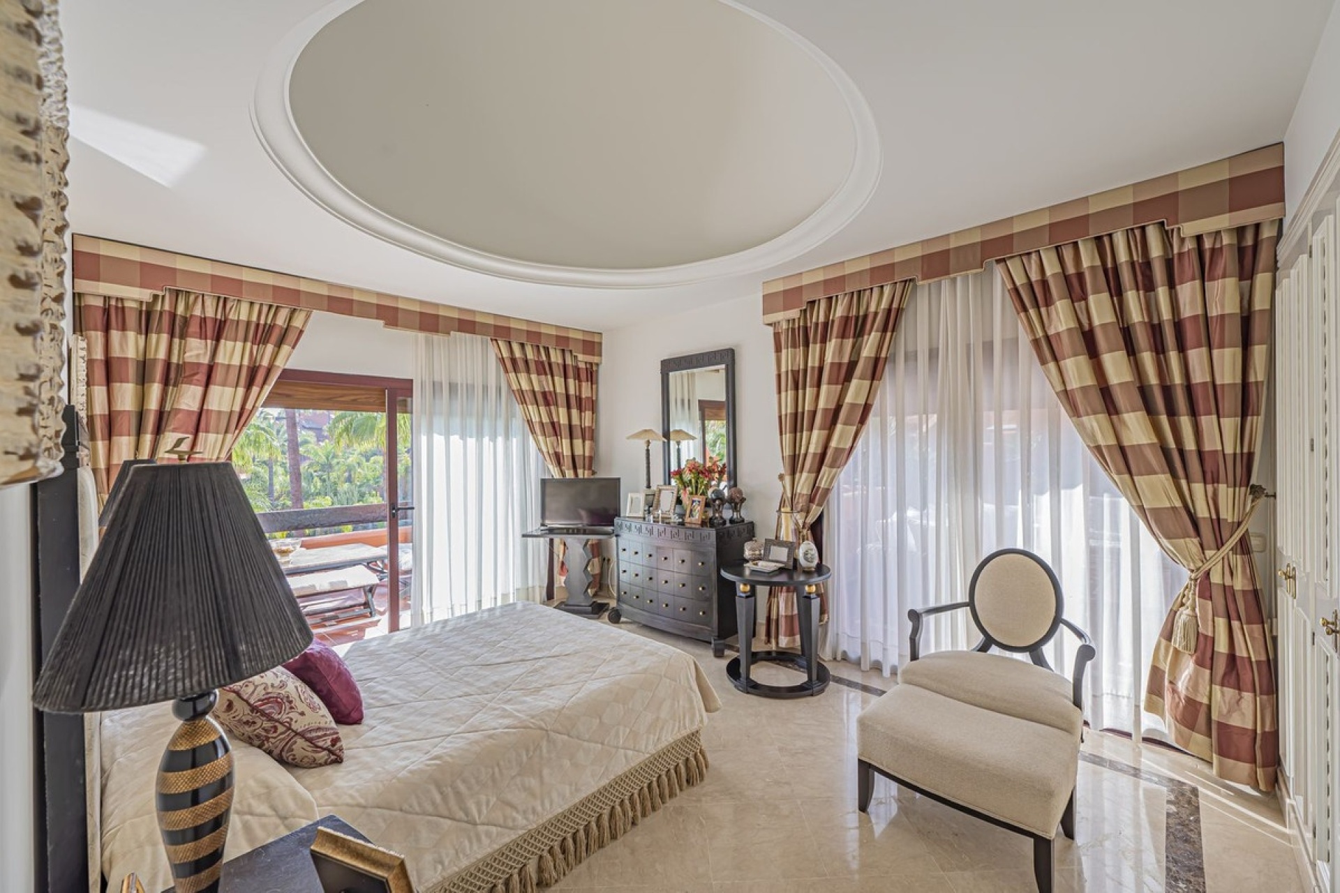 Resale - apartment - Marbella - Puerto Banús
