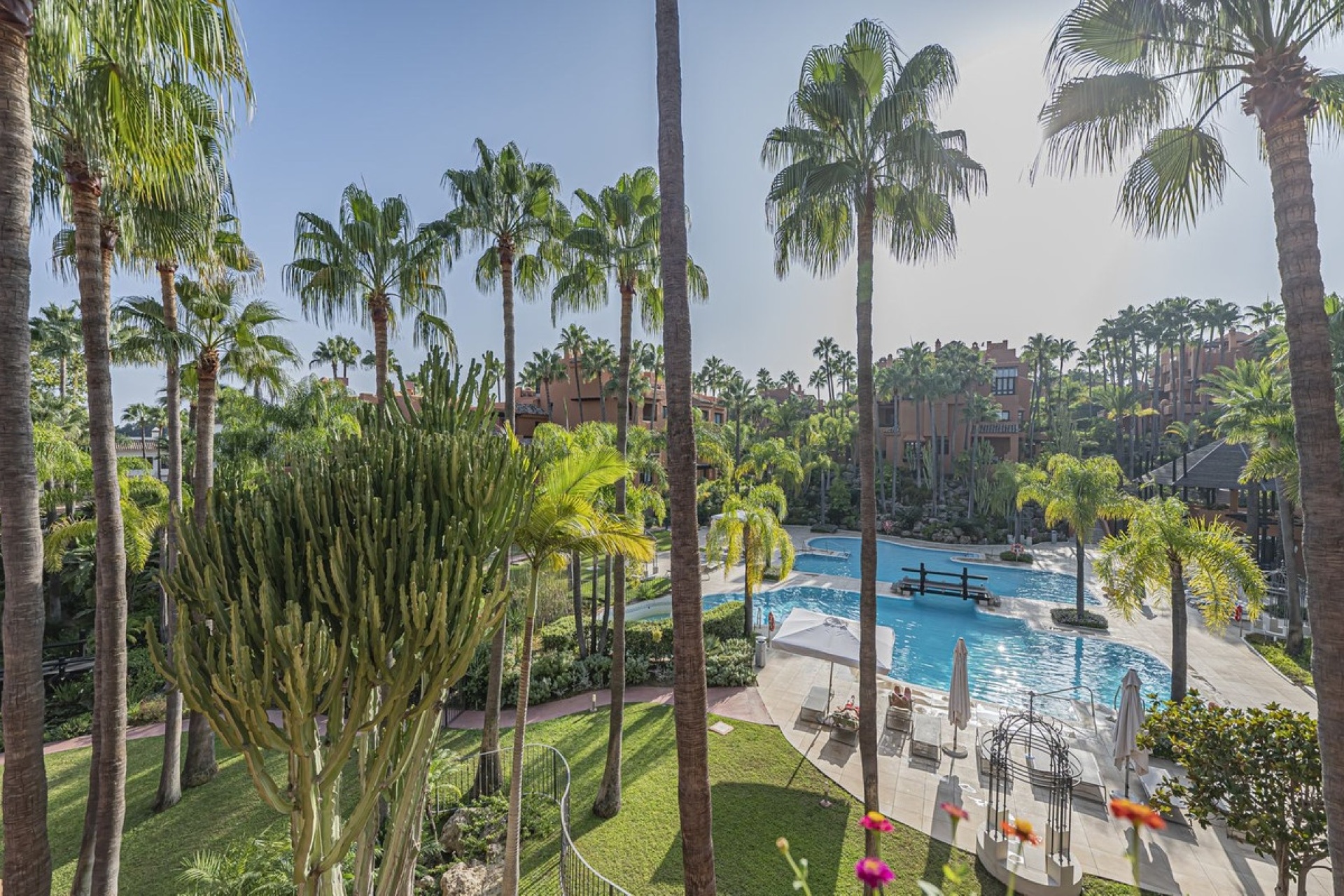 Resale - apartment - Marbella - Puerto Banús