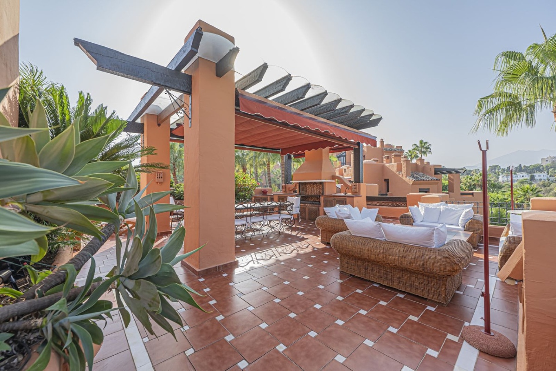 Resale - apartment - Marbella - Puerto Banús