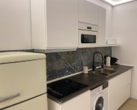Resale - apartment - Marbella - Puerto Banús