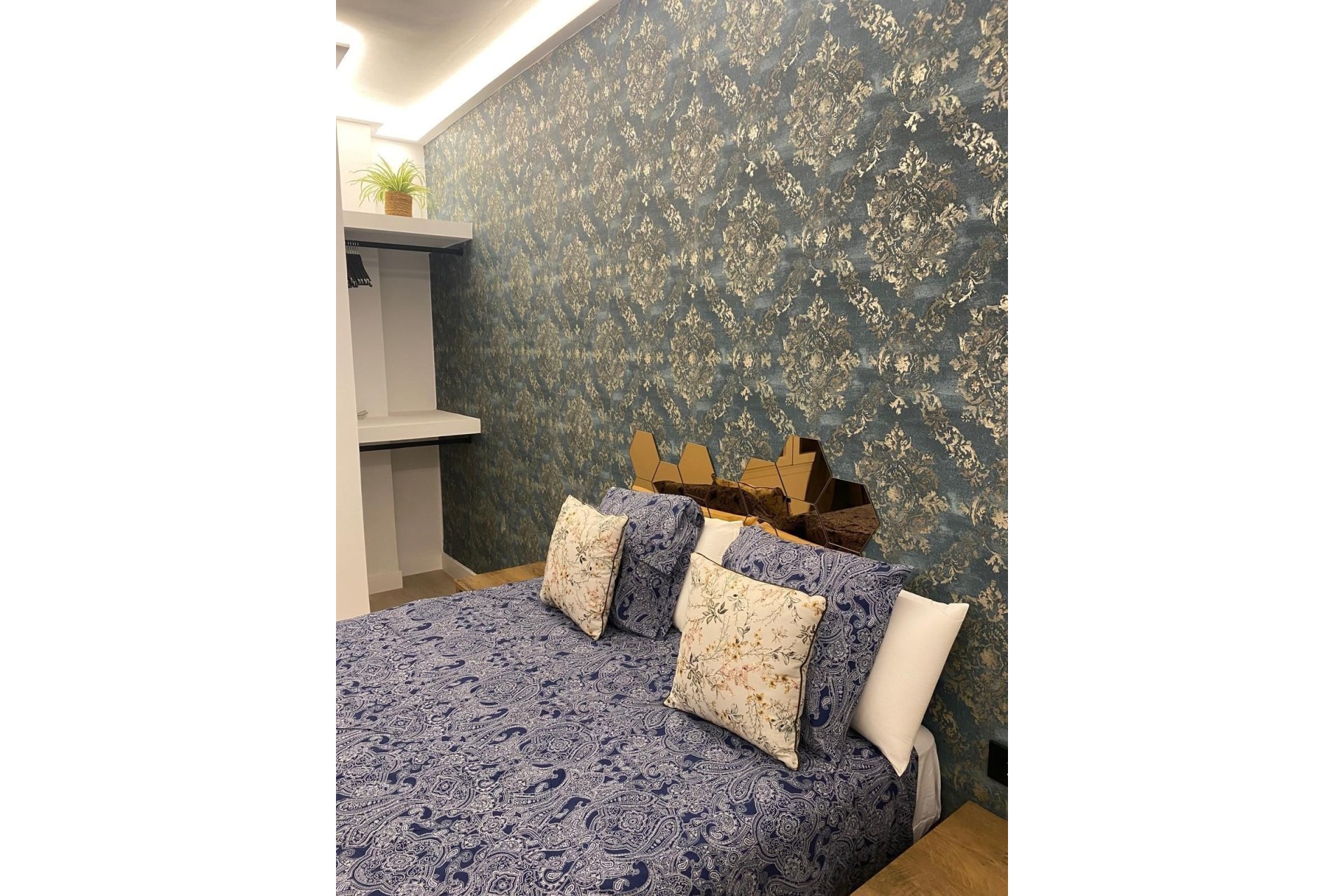Resale - apartment - Marbella - Puerto Banús