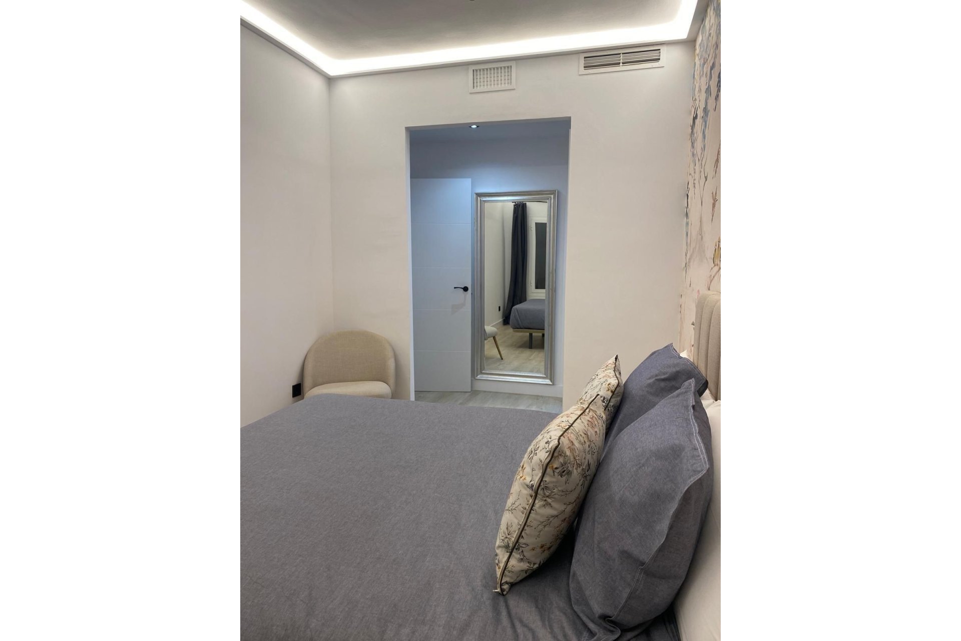 Resale - apartment - Marbella - Puerto Banús