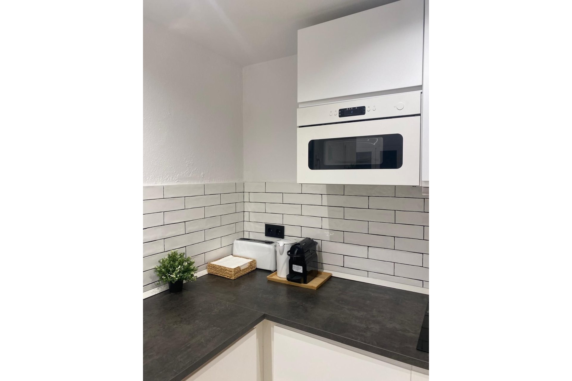 Resale - apartment - Marbella - Puerto Banús