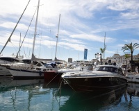 Resale - apartment - Marbella - Puerto Banús
