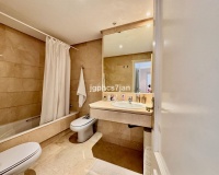 Resale - apartment - Marbella - Puerto Banús