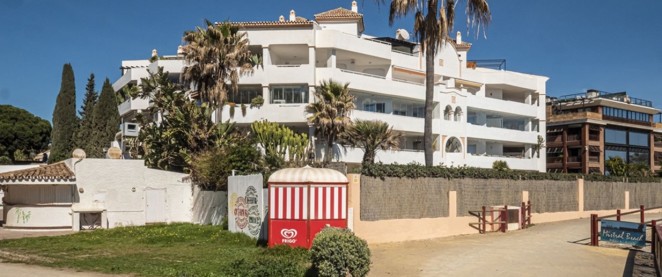 Resale - apartment - Marbella - Puerto Banús