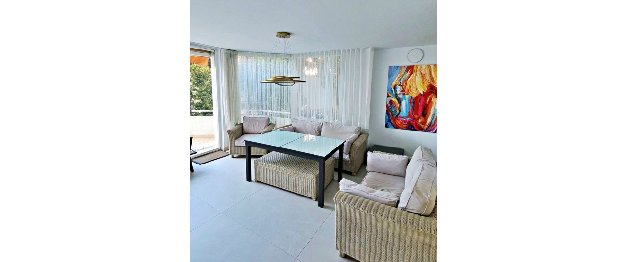 Resale - apartment - Marbella - Puerto Banús