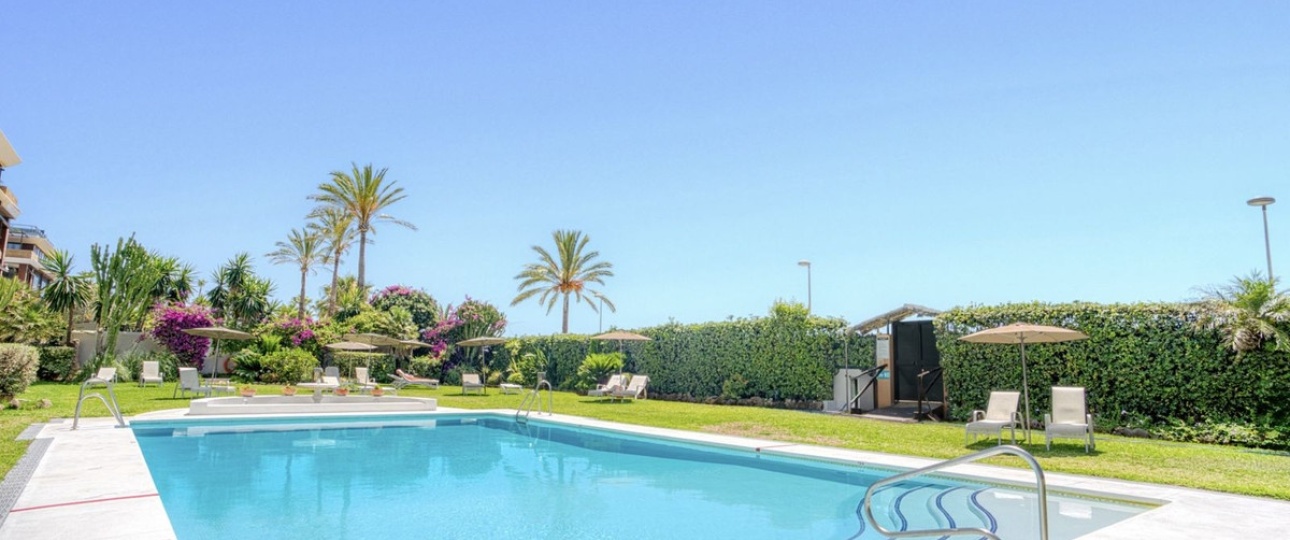 Resale - apartment - Marbella - Puerto Banús
