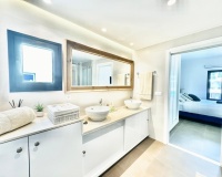 Resale - apartment - Marbella - Puerto Banús
