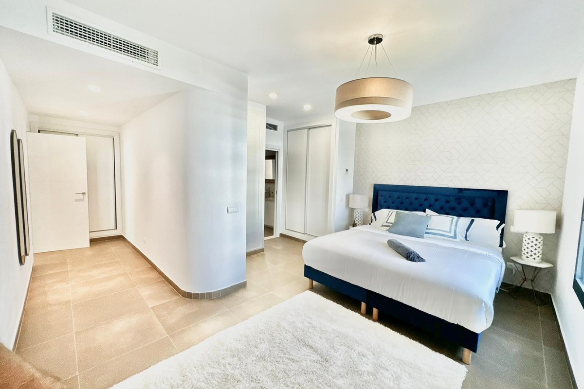 Resale - apartment - Marbella - Puerto Banús