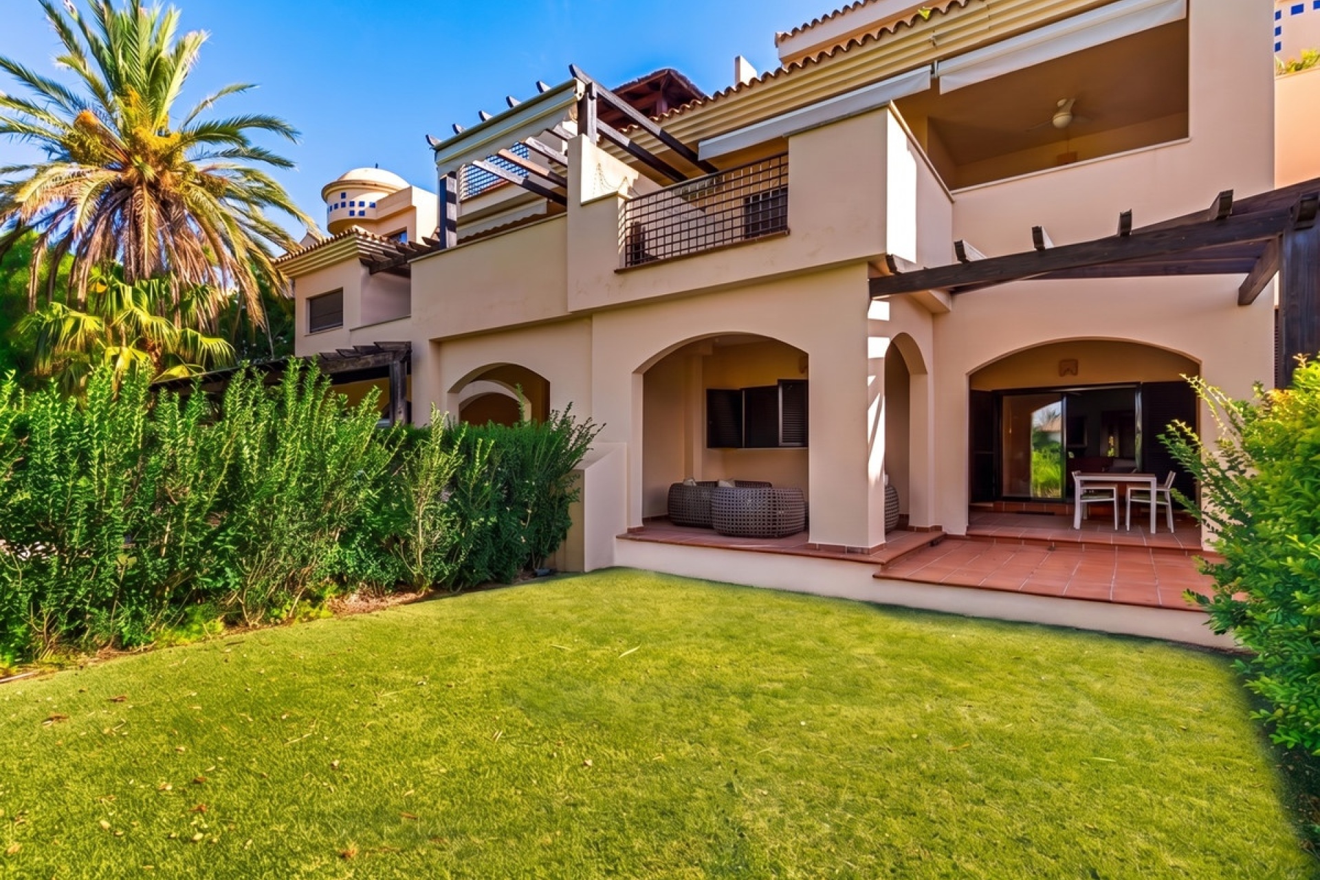 Resale - apartment - Marbella - Puerto Banús