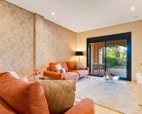 Resale - apartment - Marbella - Puerto Banús