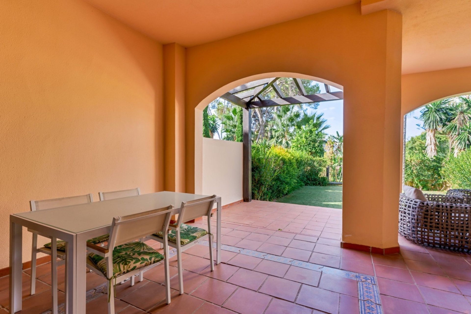 Resale - apartment - Marbella - Puerto Banús