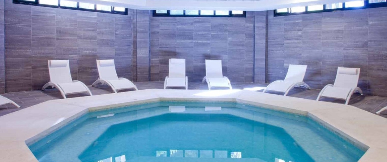 Resale - apartment - Marbella - Puerto Banús