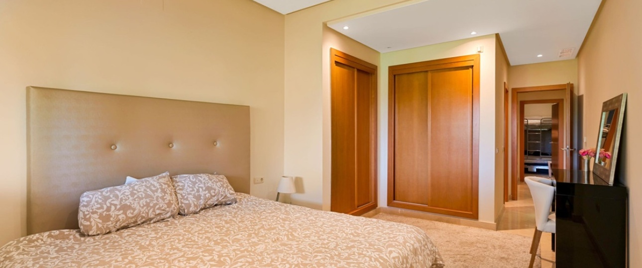 Resale - apartment - Marbella - Puerto Banús