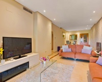 Resale - apartment - Marbella - Puerto Banús