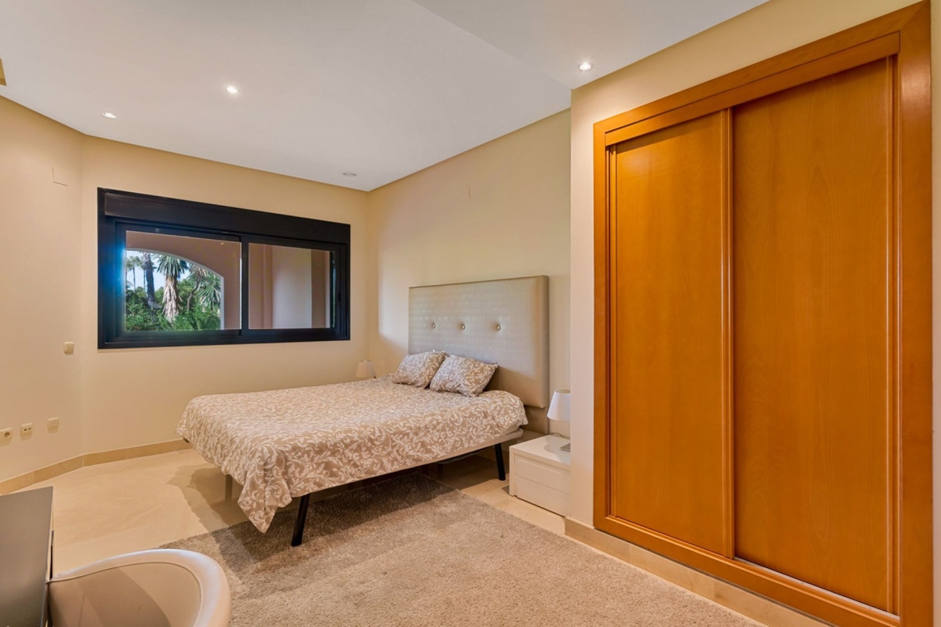 Resale - apartment - Marbella - Puerto Banús