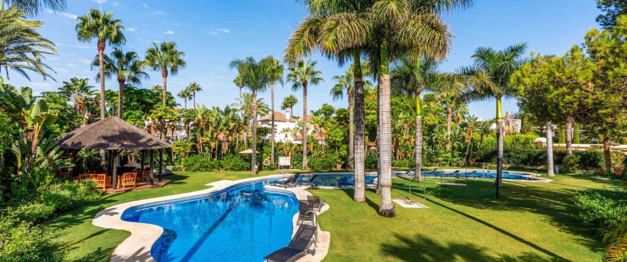 Resale - apartment - Marbella - Puerto Banús