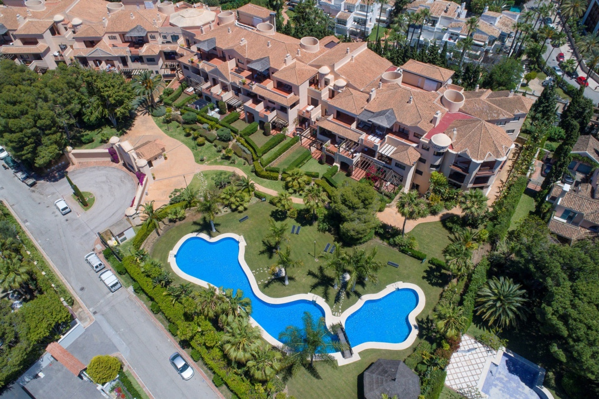 Resale - apartment - Marbella - Puerto Banús