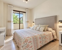 Resale - apartment - Marbella - Puerto Banús