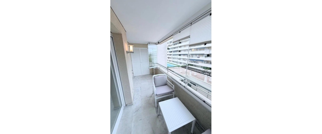 Resale - apartment - Marbella - Puerto Banús