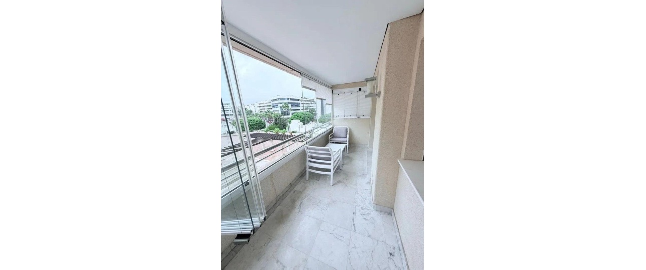 Resale - apartment - Marbella - Puerto Banús