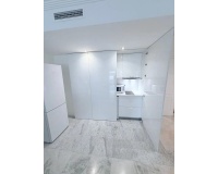 Resale - apartment - Marbella - Puerto Banús