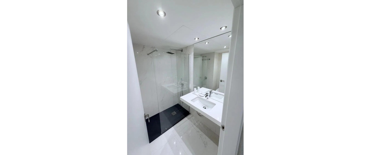 Resale - apartment - Marbella - Puerto Banús