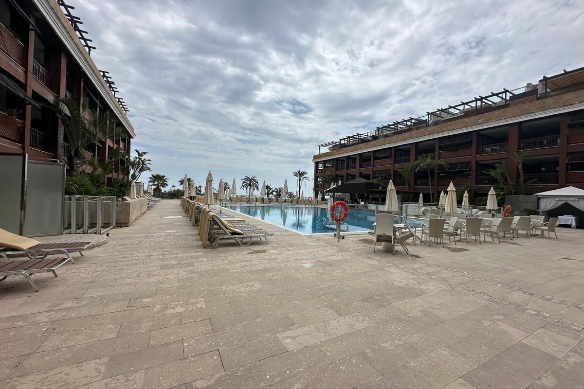 Resale - apartment - Marbella - Puerto Banús