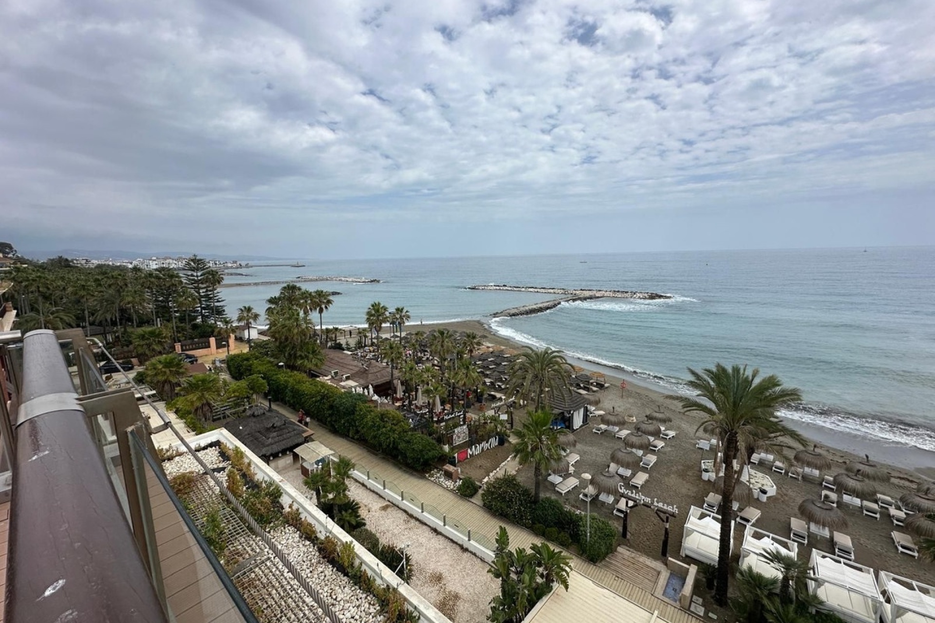 Resale - apartment - Marbella - Puerto Banús