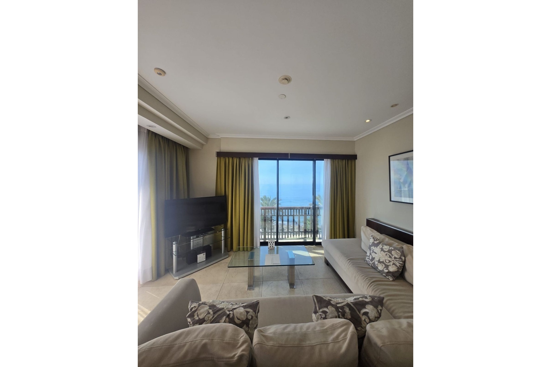 Resale - apartment - Marbella - Puerto Banús