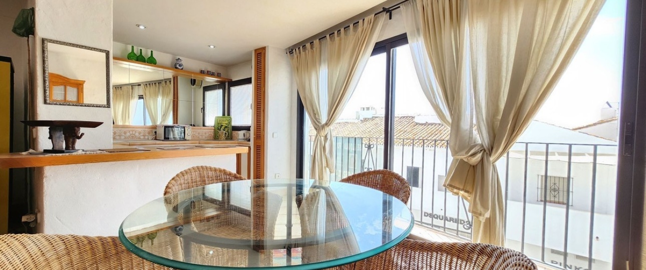 Resale - apartment - Marbella - Puerto Banús