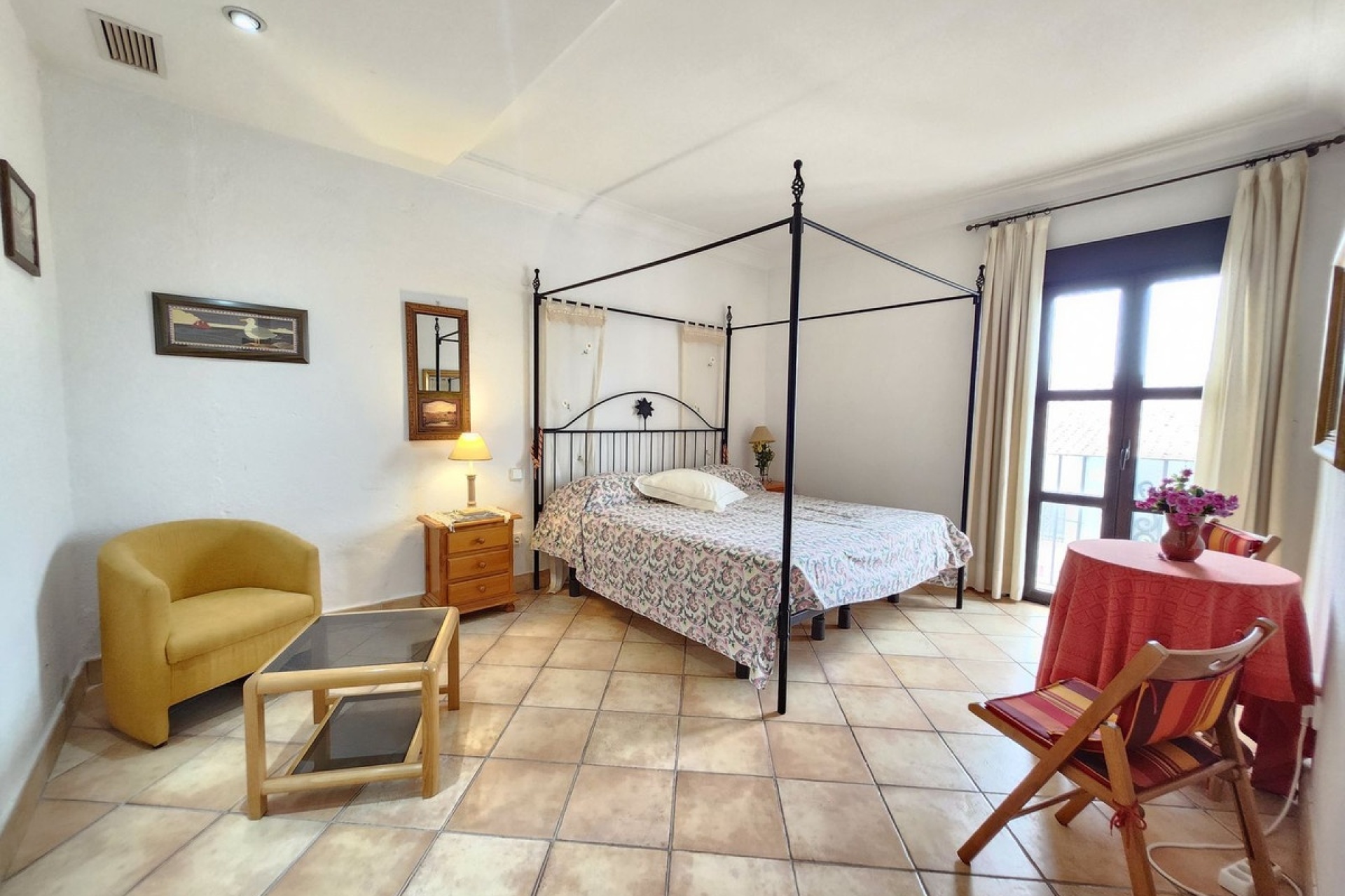 Resale - apartment - Marbella - Puerto Banús