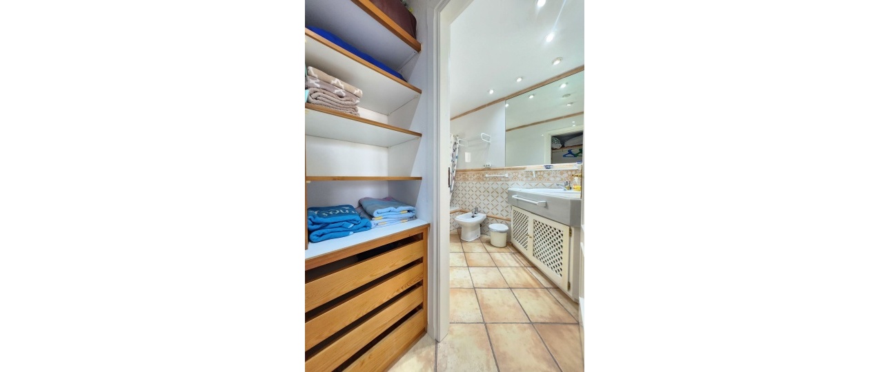 Resale - apartment - Marbella - Puerto Banús