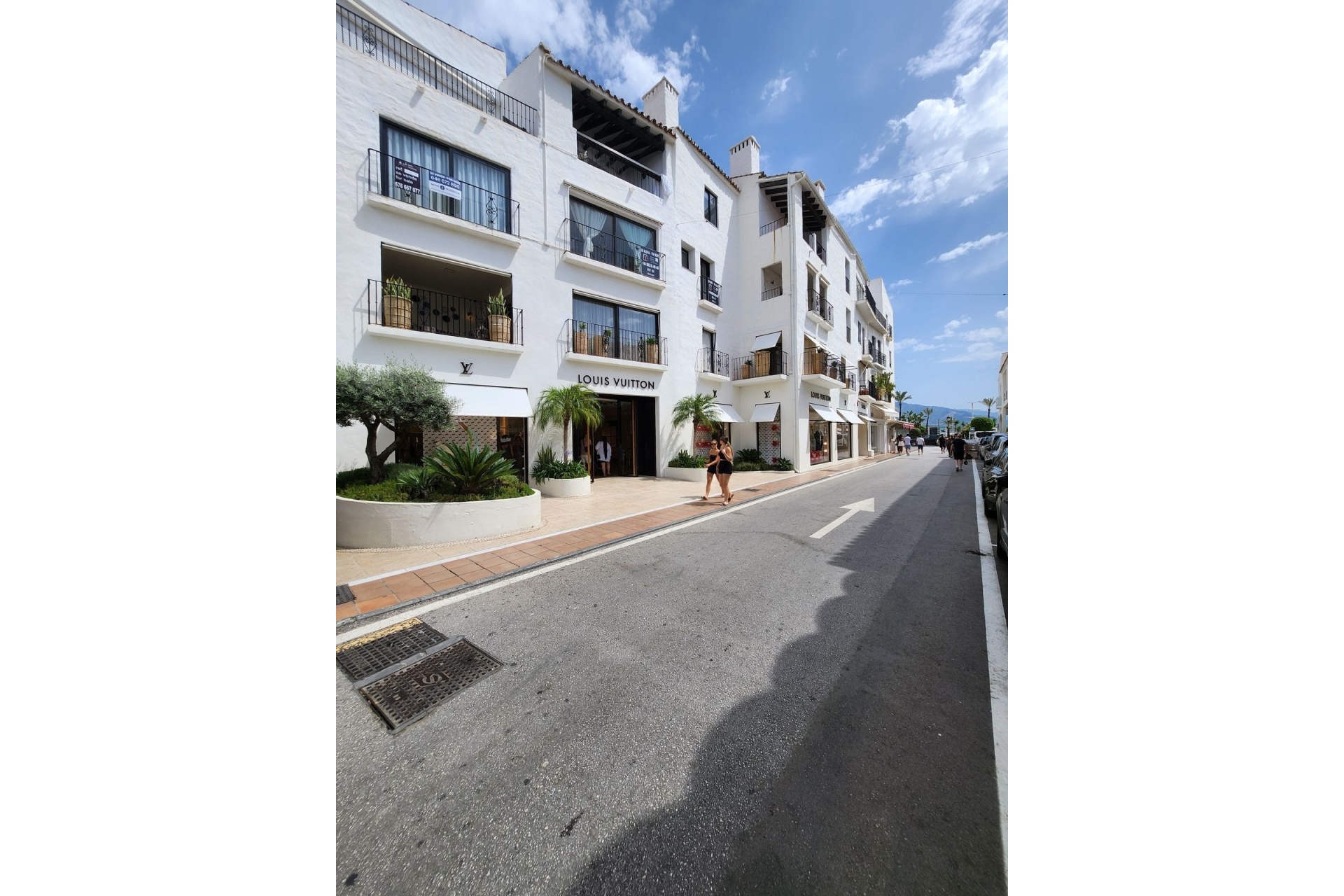 Resale - apartment - Marbella - Puerto Banús